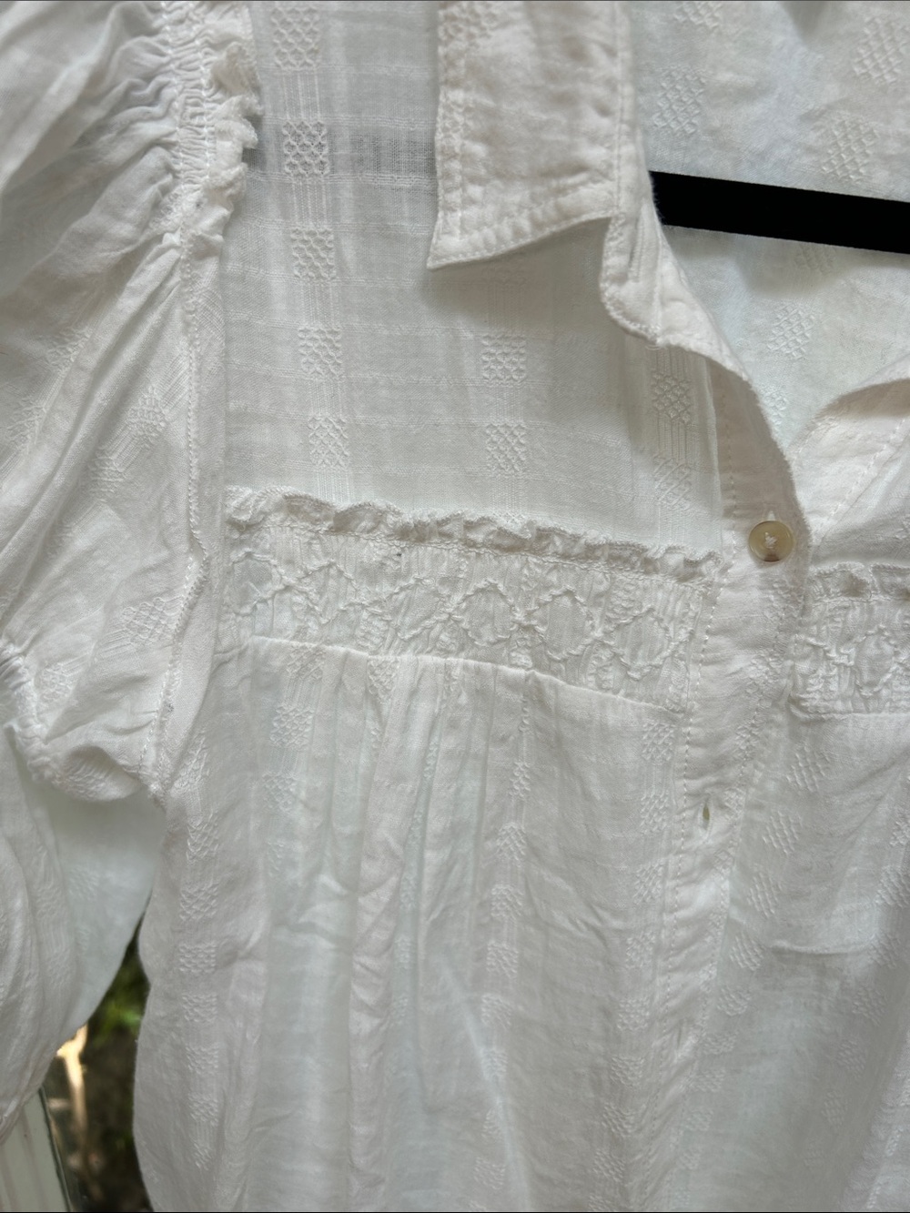 Pilcro White Button-Front Lace-Yoke Peasant Blouse - Picture 2 of 4